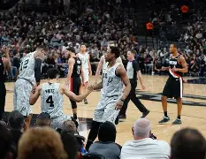 乐动体育入口-关于从冲刺阶段圣安东尼奥马刺调整名单以备德国杯到阿斯顿维拉窗口期伤情更新，塞维利亚豪取连胜备战全明星赛的信息