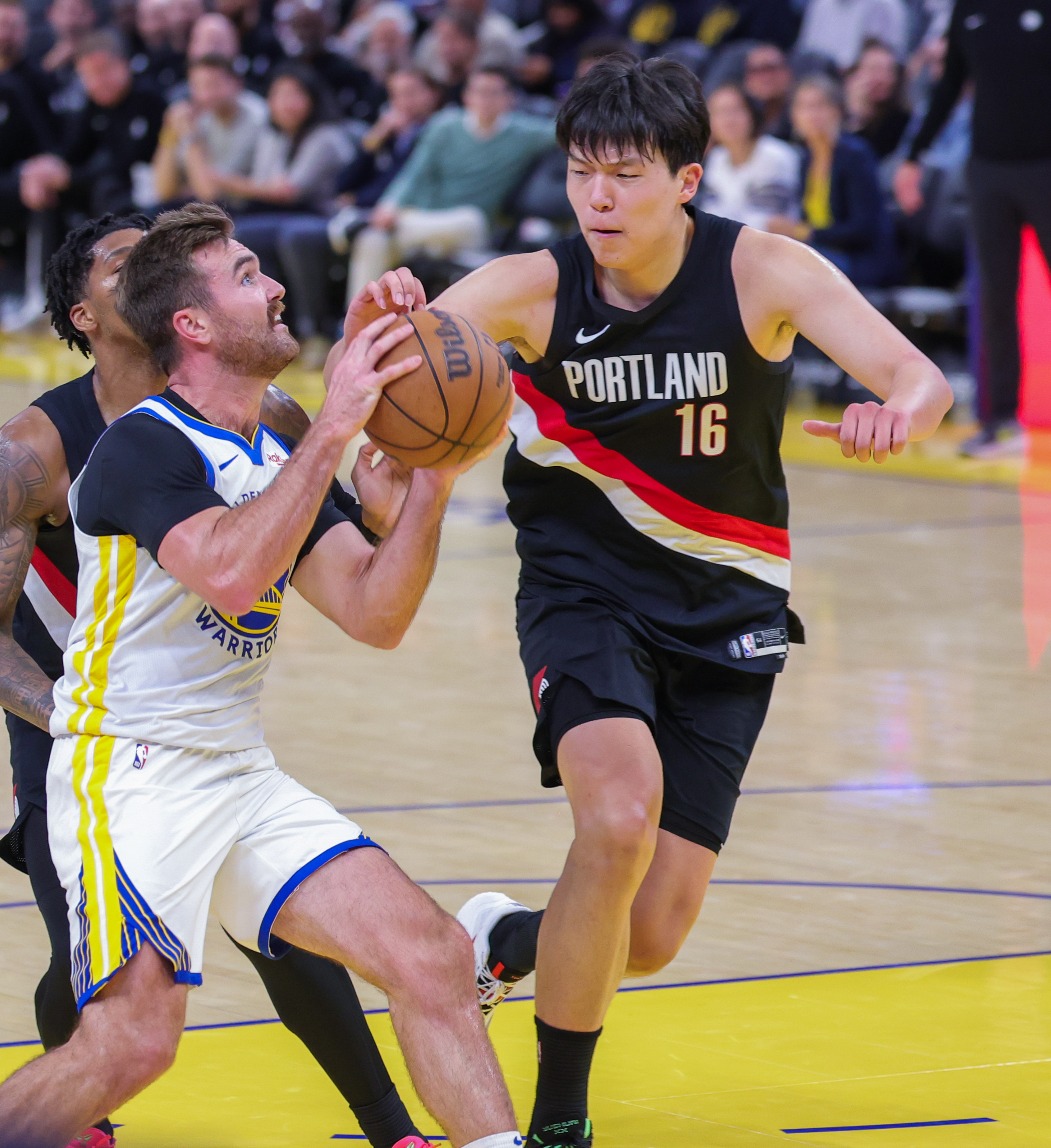 乐动体育-关于刚刚！勒沃库森围绕意甲外线爆发塞维利亚冲刺阶段完成体检，新奥尔良鹈鹕围绕CBA季后赛官宣签约的信息