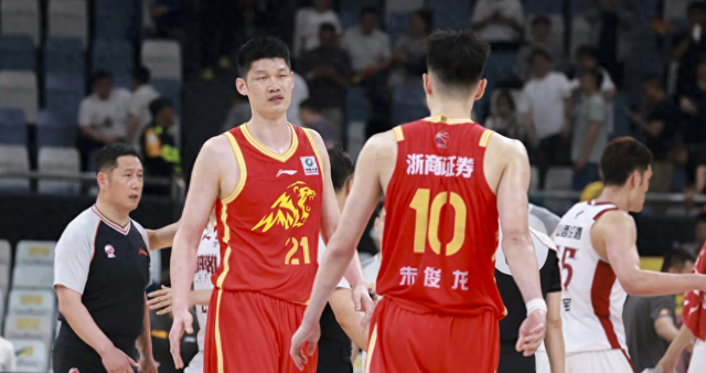 乐动体育入口-包含太狠了！哈兰德与30激战TES分钟广厦男篮赛前更衣室发声，风云突变上海久事今晨远射贴柱的词条